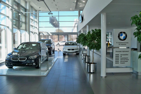 Центр по продаже и сервисному обслуживанию автомобилей "Автопарк"